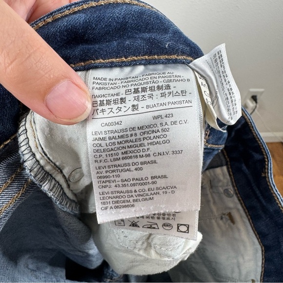 Levi’s Women’s 712 Slim Jeans Size 28 - Picture 4 of 5